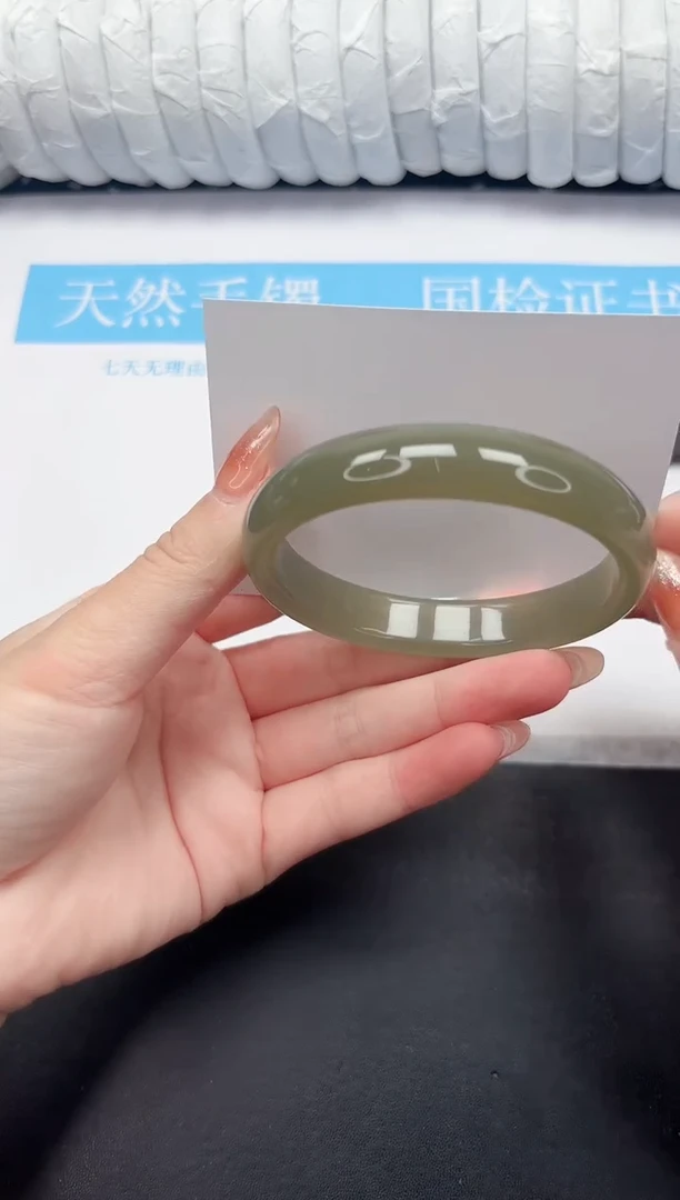 未镶嵌手镯石英质玉3-63.1HS