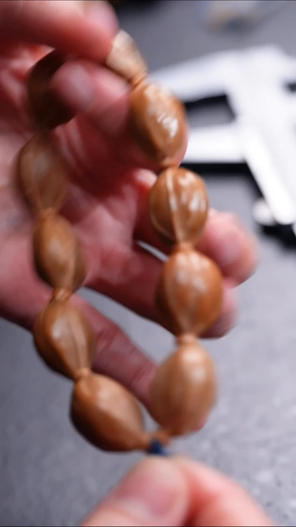 【闪购商品】橄榄核吊坠橄榄核