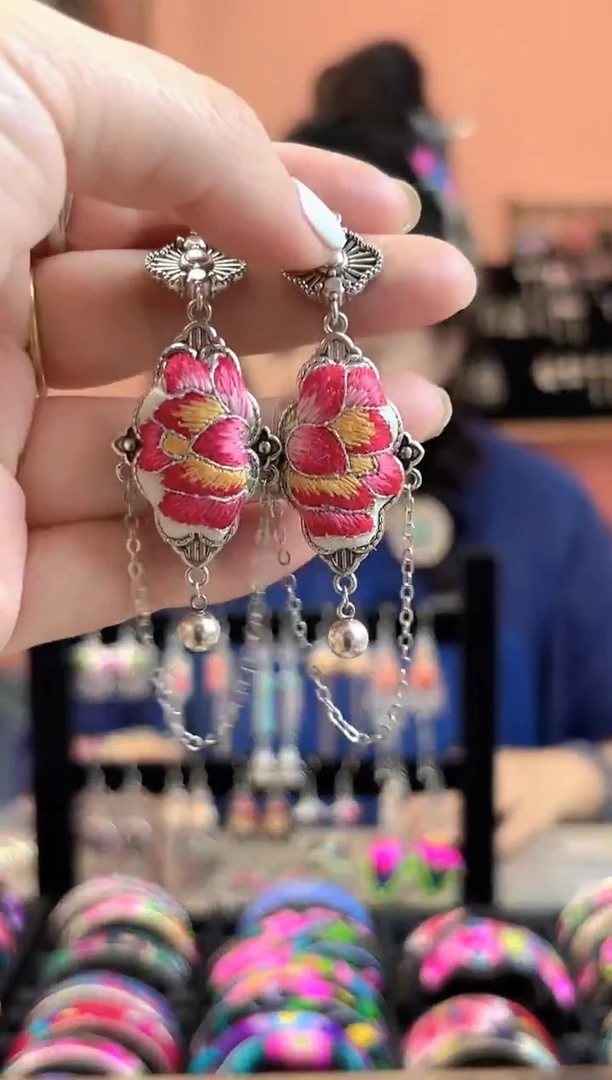 织绣一枝独秀2 老绣饰品96