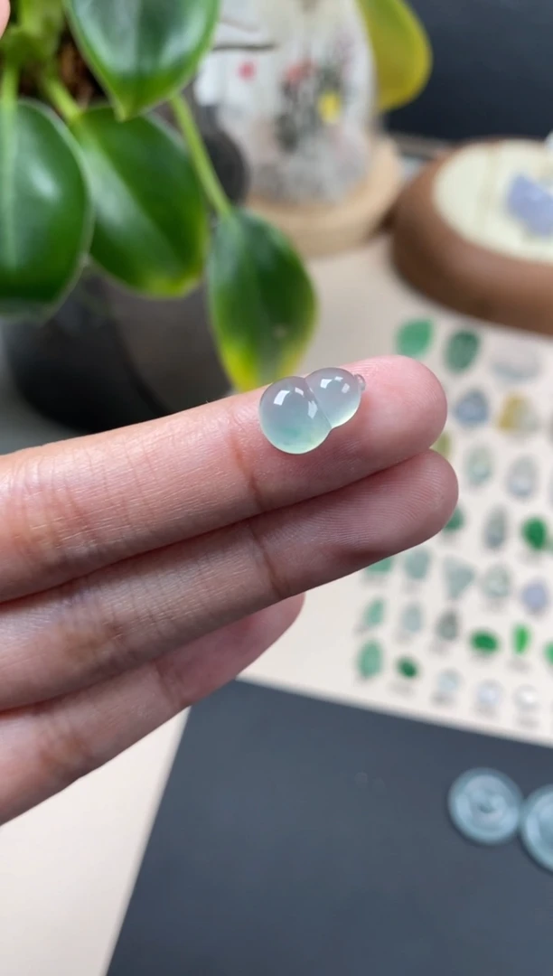 【闪购商品】翡翠颈饰未镶嵌翡翠冰种葫芦