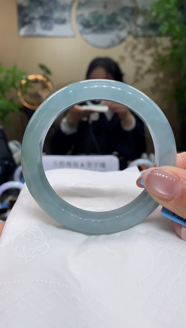 【闪购商品】翡翠手镯未镶嵌翡翠