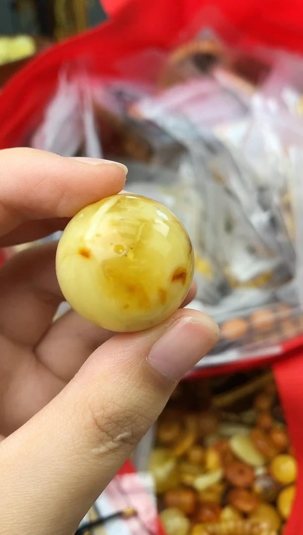 【闪购商品】未镶嵌琥珀珠宝奇石30