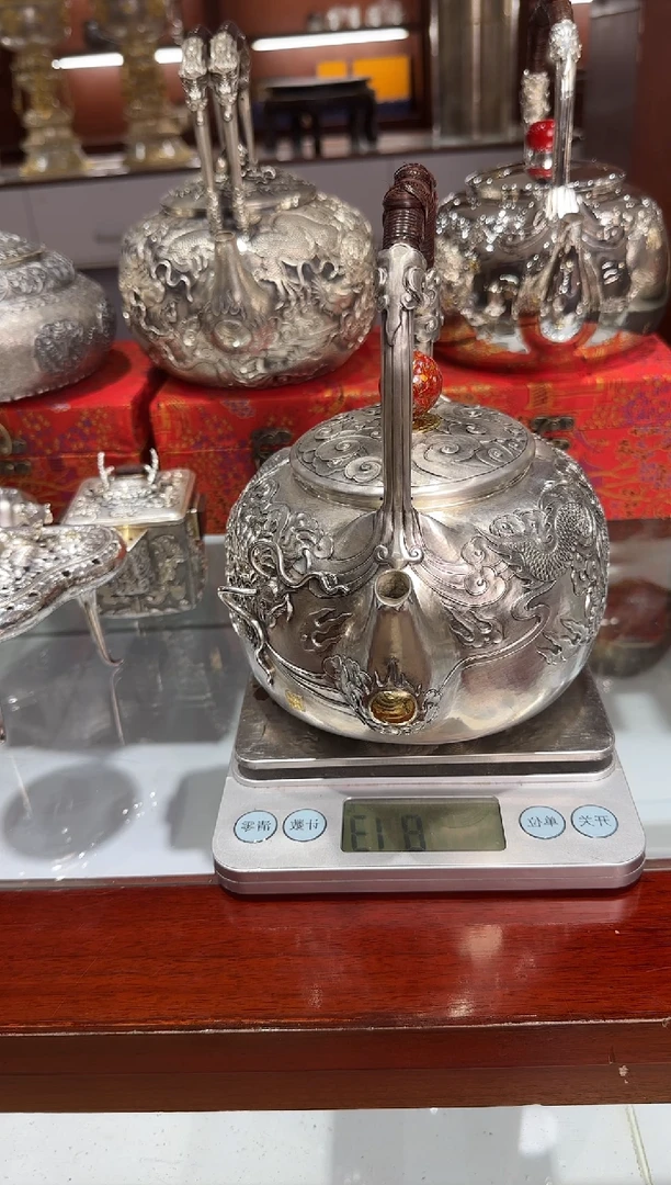 菲**粑足银精工手工大师鏨刻游龙戏珠烧水壶