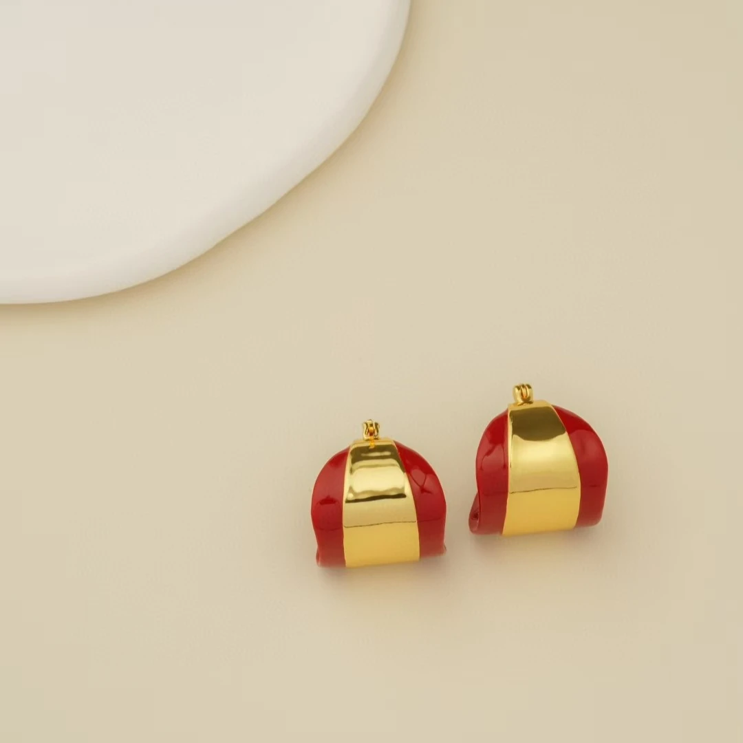 钛钢珐琅耳饰 三哈宫-镀K金珐琅钱袋子耳环法式气质红色