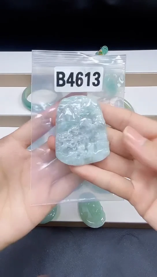 颈饰未镶嵌翡翠天然翡翠吊坠挂件