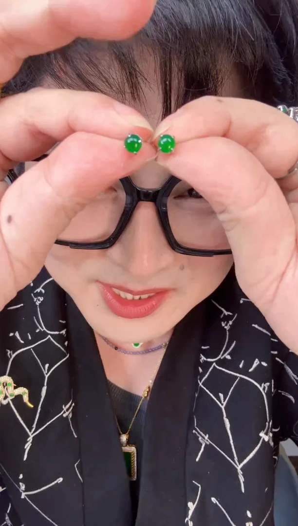 【闪购商品】翡翠颈饰银S925镶嵌一对