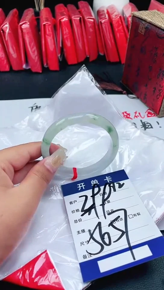 手镯圈口适合下单，圈口