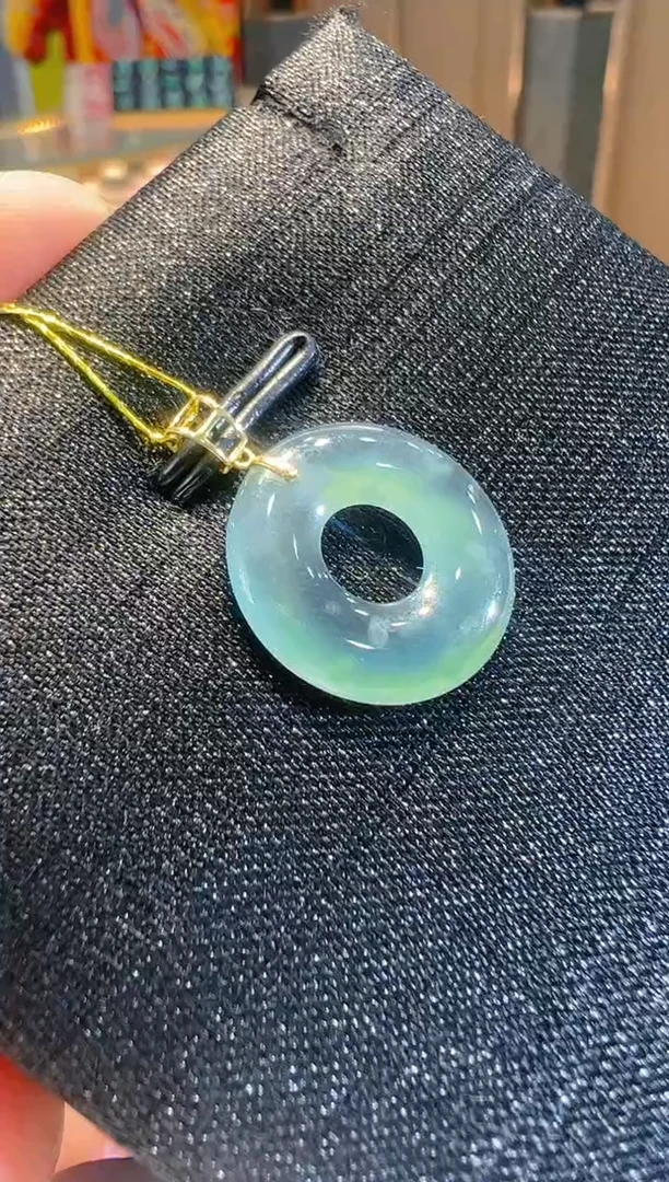 【闪购商品】翡翠吊坠(不含链)18K金镶嵌多样性发一件