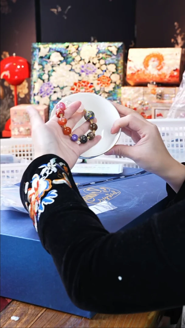 【闪购商品】瓷片豆包儿推荐饰品摆件