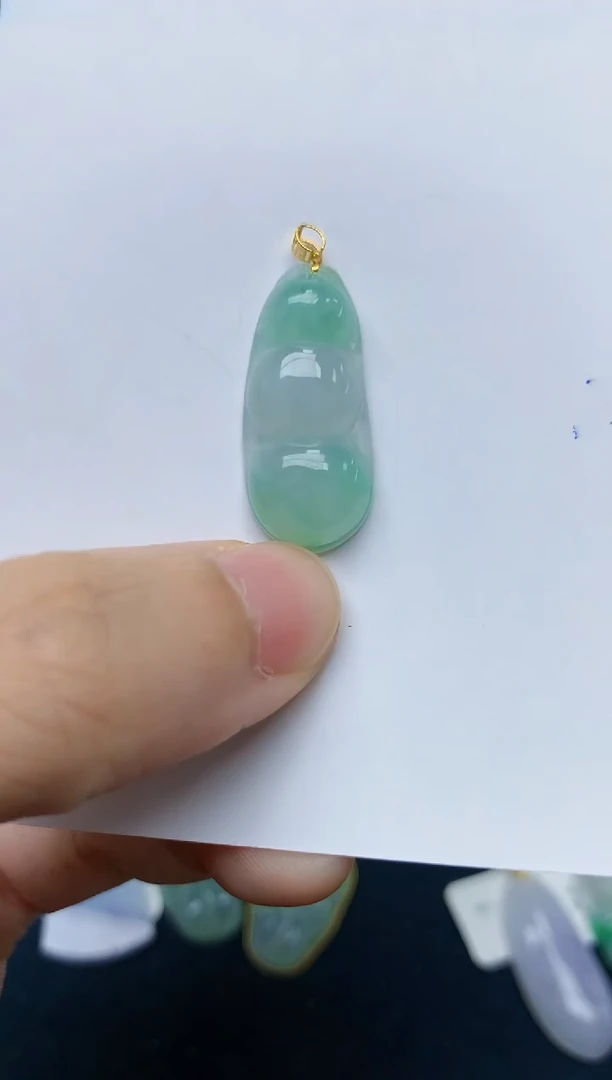 翡翠18K金镶嵌颈饰天然缅甸A货翡翠