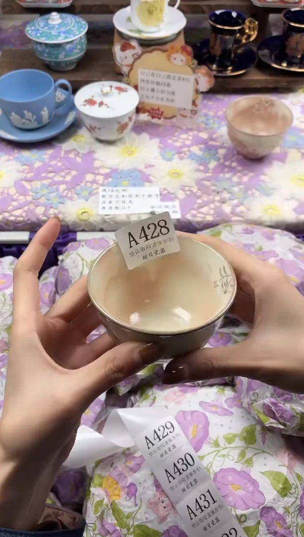 瓷片L**C                A428