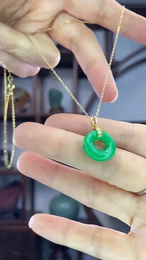 吊坠(赠链)未镶嵌翡翠D29翡翠小甜甜