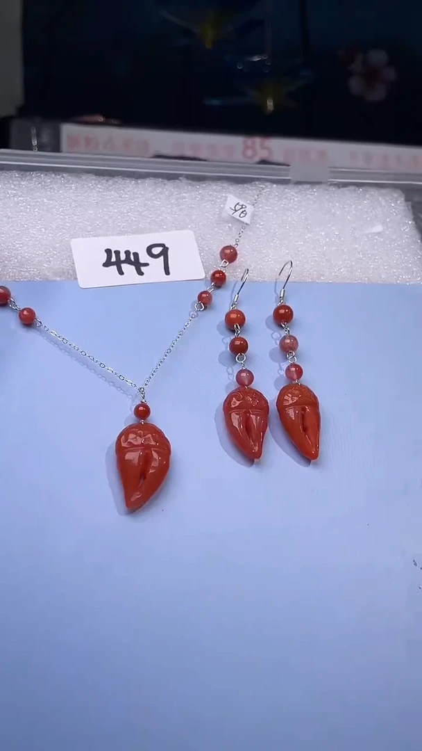 颈饰未镶嵌南红玛瑙喜欢拍