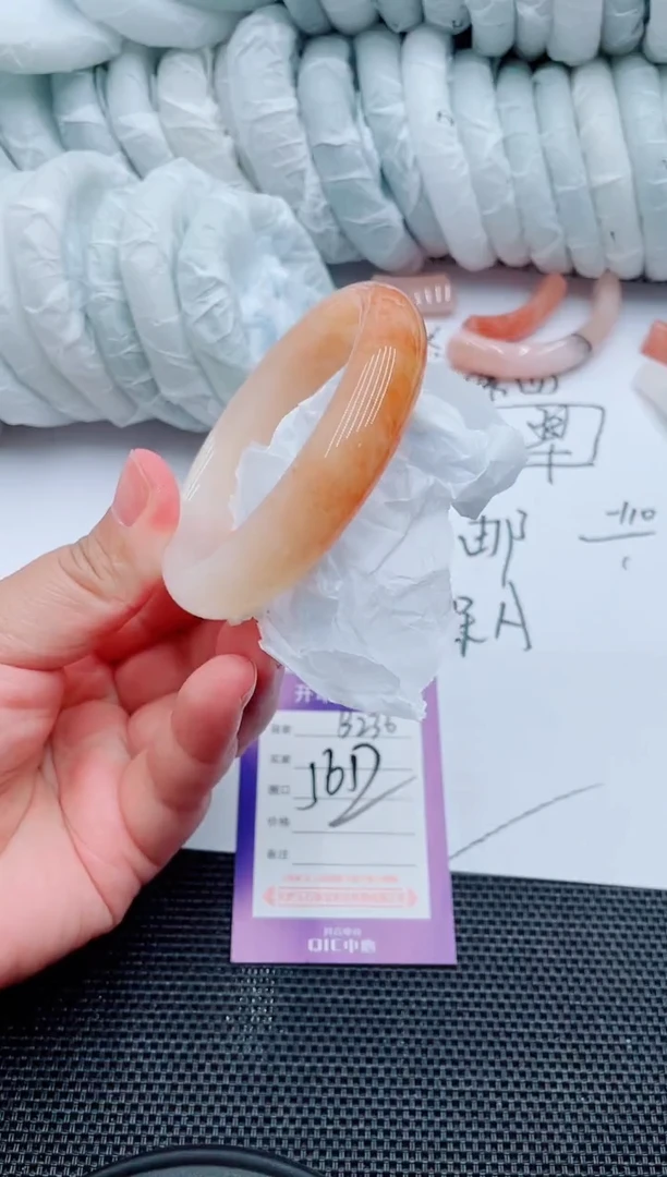 石英质玉手镯未镶嵌B236-56-57