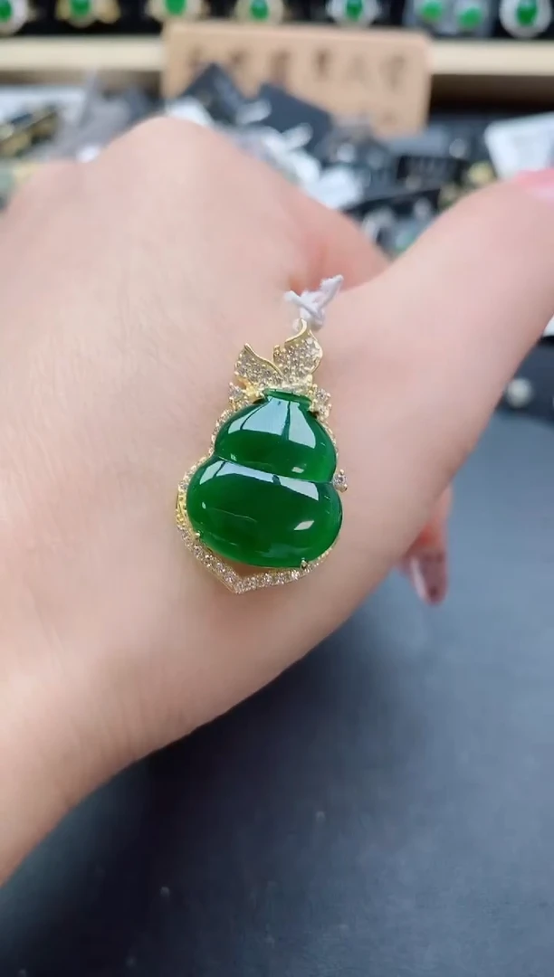 吊坠(赠链)银S925镶嵌翡翠1