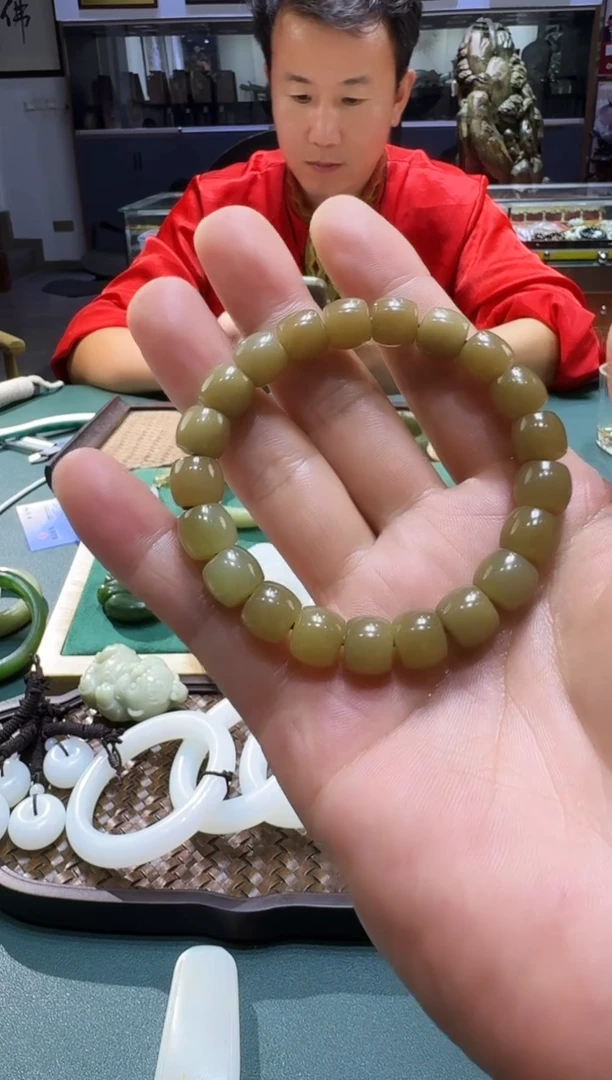 未镶嵌手链和田玉手链