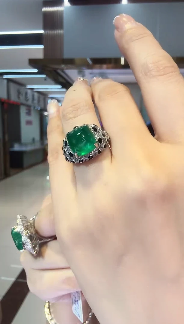 铂Pt950镶嵌戒指祖母绿6.58ct