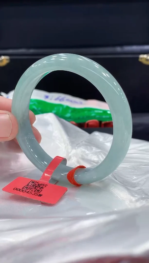 未镶嵌手镯翡翠翡翠手镯