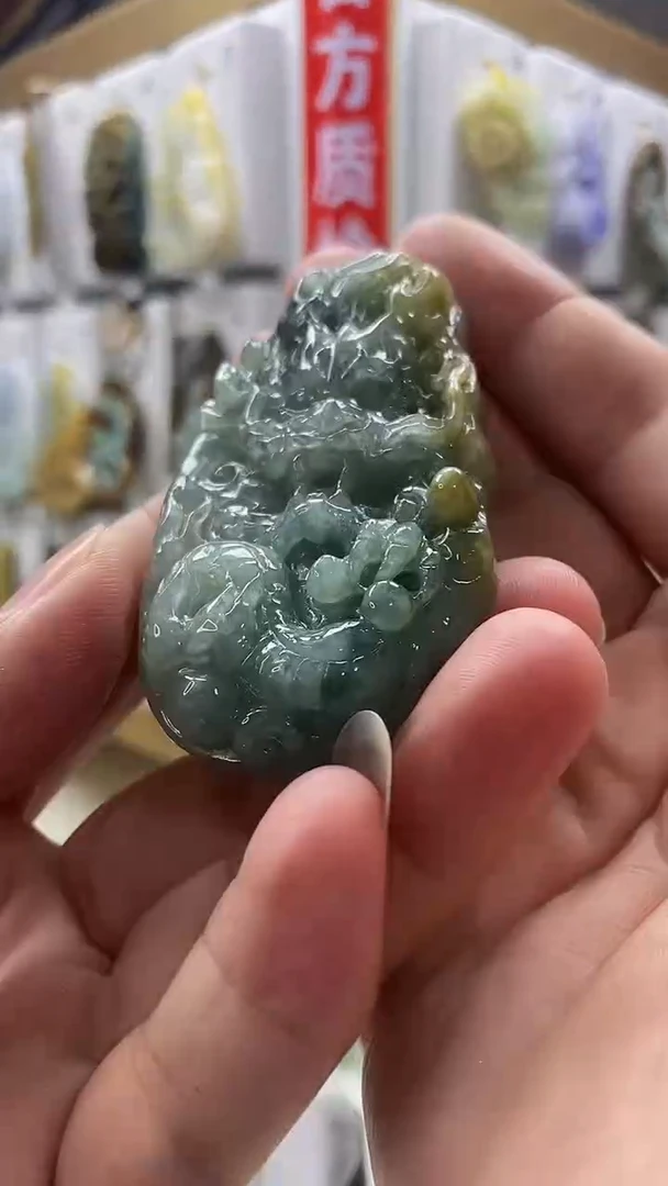 翡翠未镶嵌颈饰翡翠A货2025/6/8