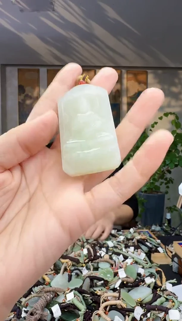 未镶嵌和田玉挂件拍一发一