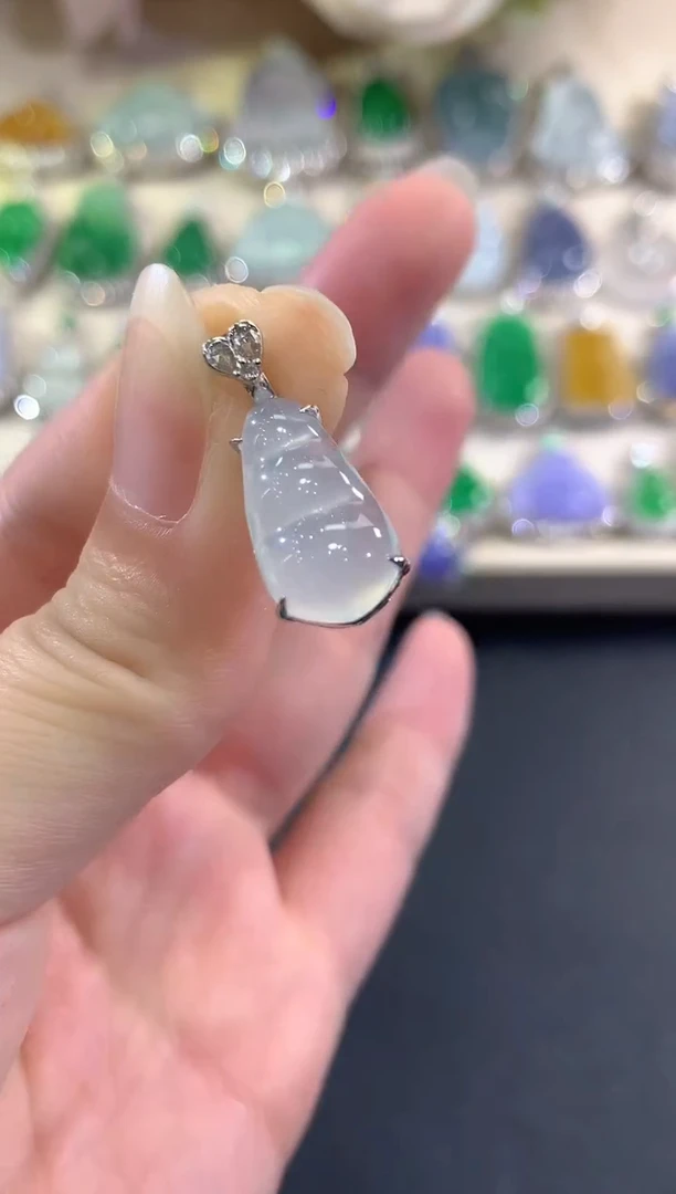 吊坠(不含链)18K金镶嵌翡翠b22