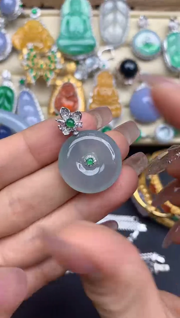 颈饰18K金镶嵌翡翠307-中国好珍宝