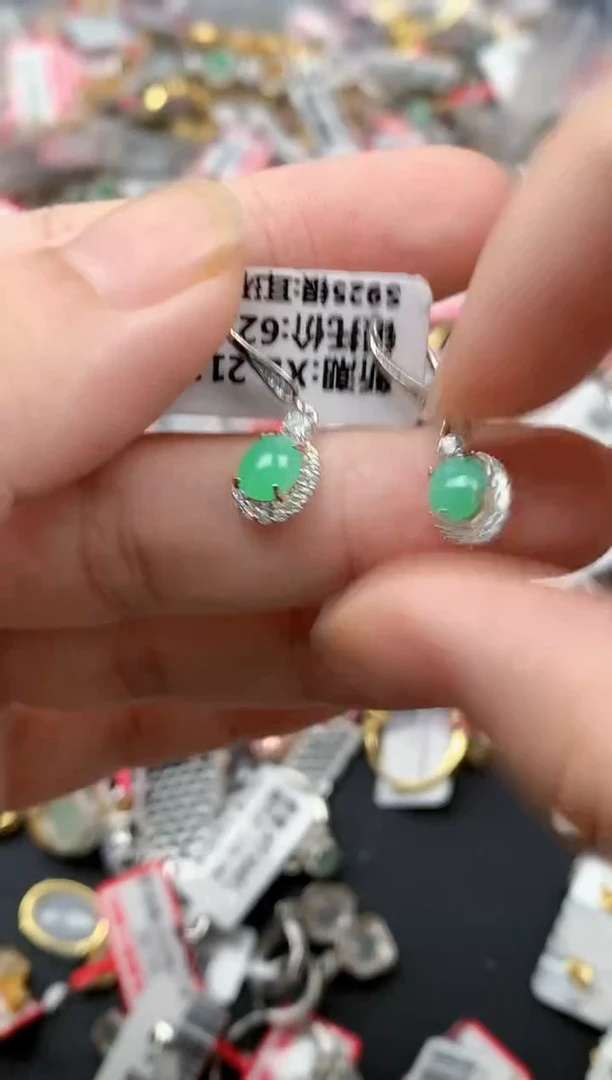 翡翠戒指银S925镶嵌天然缅甸翡翠