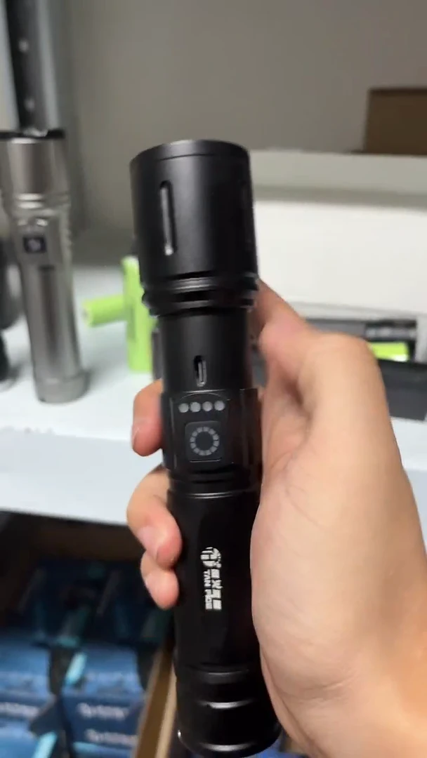 黑龙魂强光手电筒
