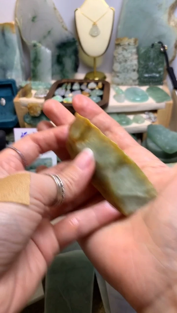 【闪购商品】翡翠挂件未镶嵌缅甸A货翡翠，没有运费险