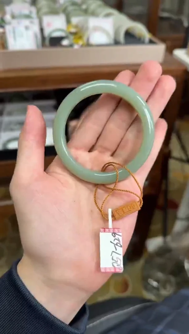 未镶嵌手镯和田玉57