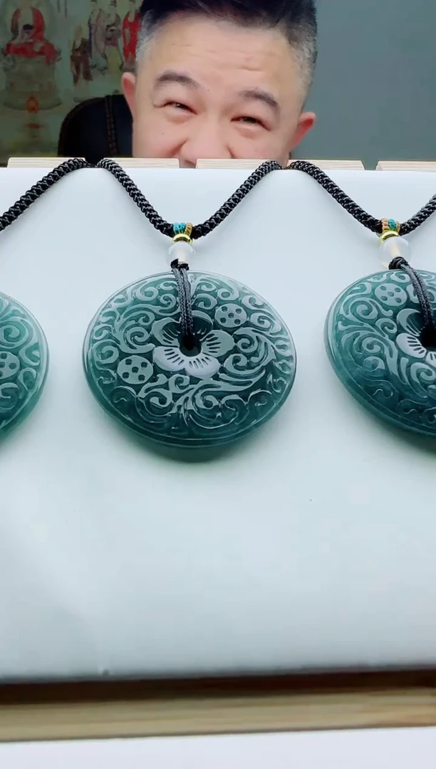 颈饰未镶嵌翡翠多样性发其一