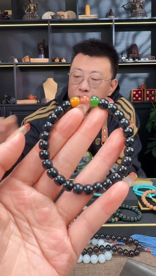 【闪购商品】和田玉1未镶嵌8mm墨玉极致手串