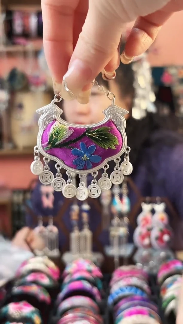 艺枝独绣手工饰品73