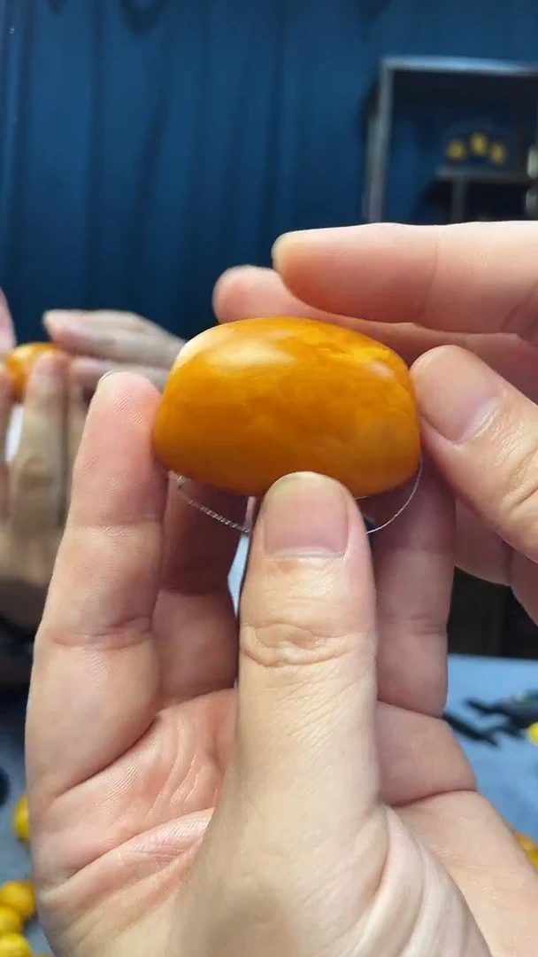 琥珀颈饰未镶嵌蜜蜡马蹄吊坠