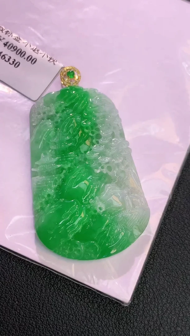 颈饰18K金镶嵌翡翠赠礼盒证书 丁丁