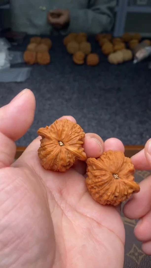 把件文玩核桃B60号血麒麟39尺