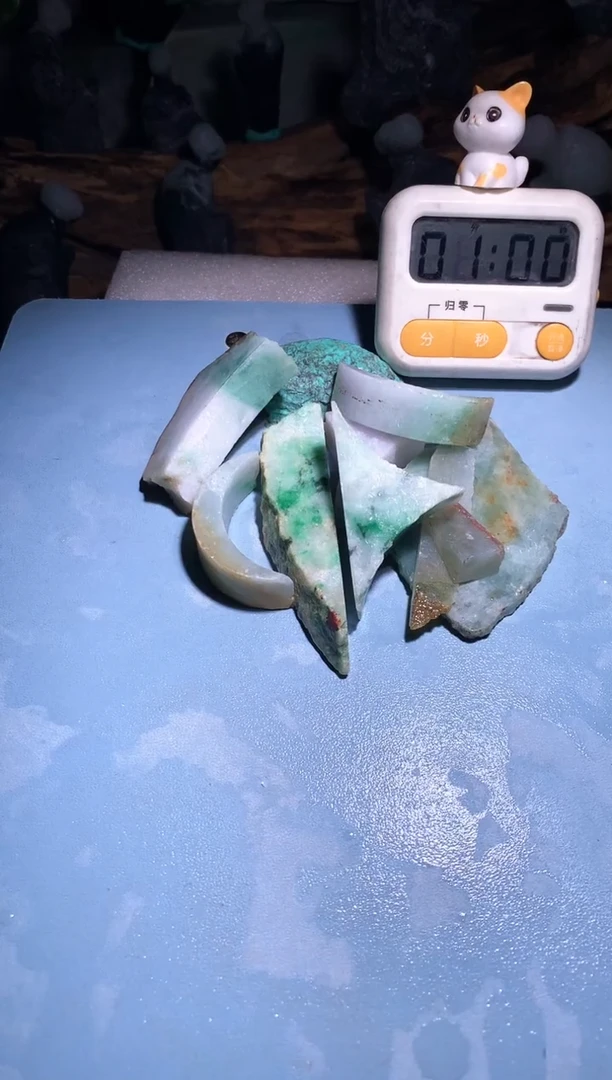 吊坠(不含链)未镶嵌翡翠合*L63