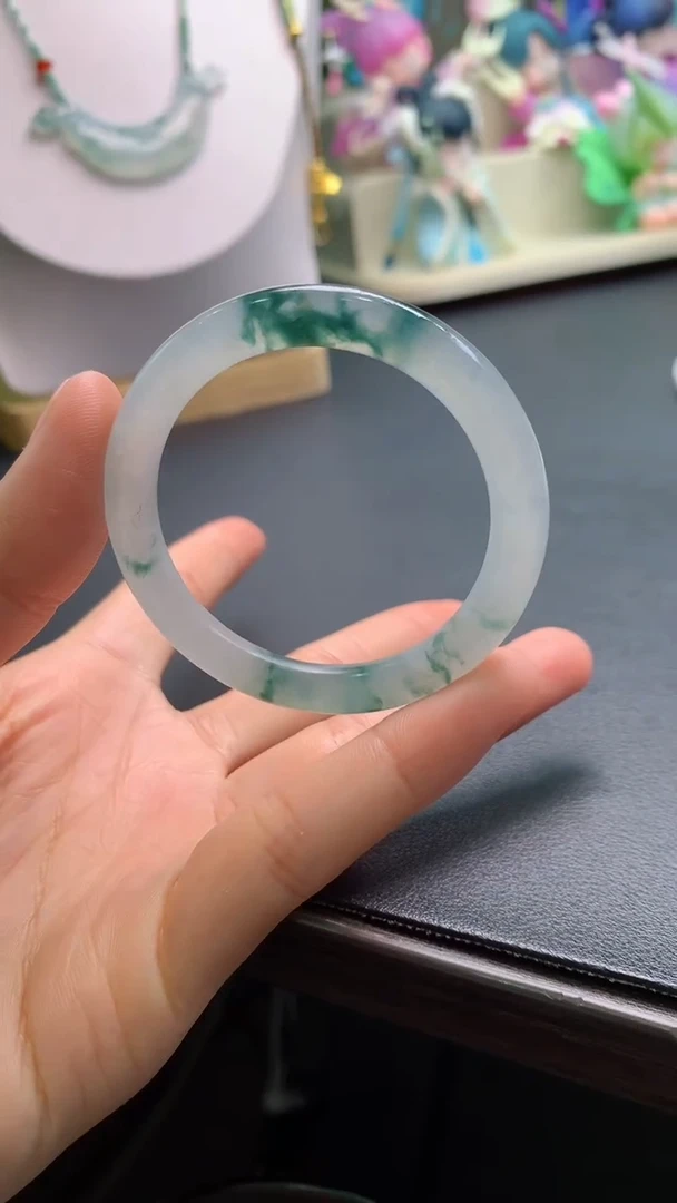 未镶嵌定制翡翠0886436950（43*5.6*6.6）