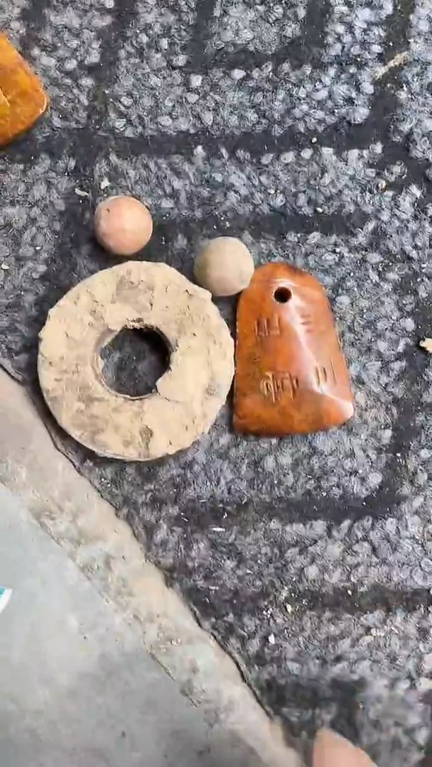 未镶嵌和田玉挂件1