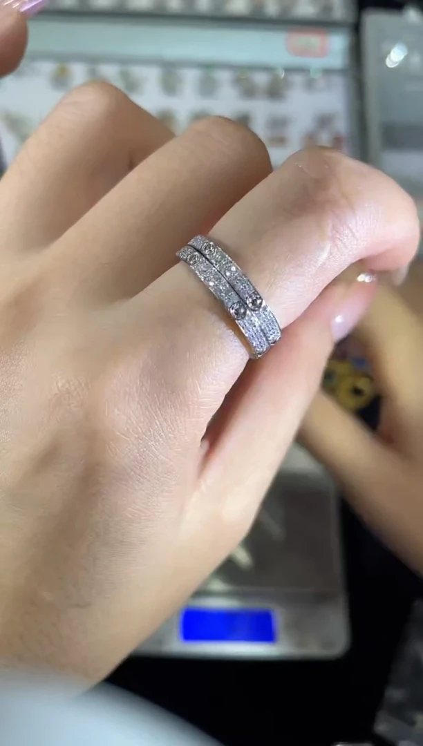 铂Pt950镶嵌戒指钻石多样性发一      JZ