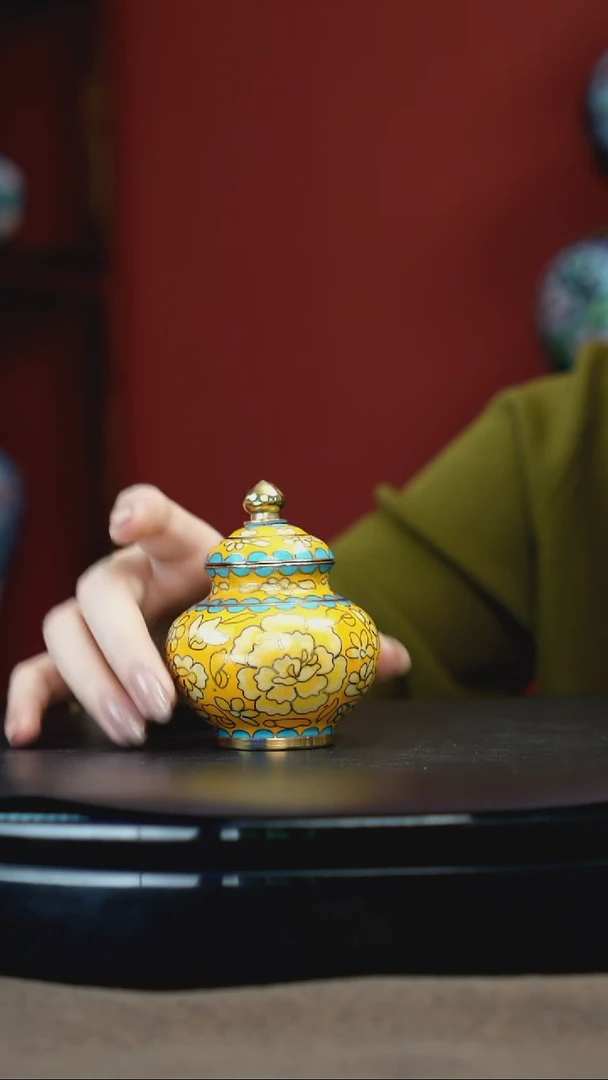 瑞蓝轩 手工艺  金色赏罐