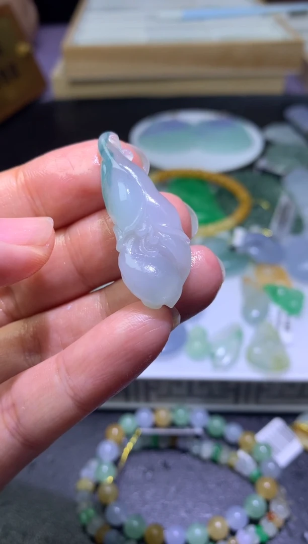 未镶嵌定制翡翠毛货