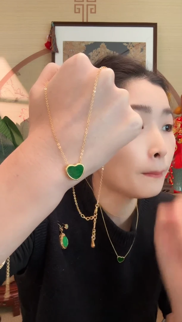 颈饰银S925镶嵌翡翠吊坠