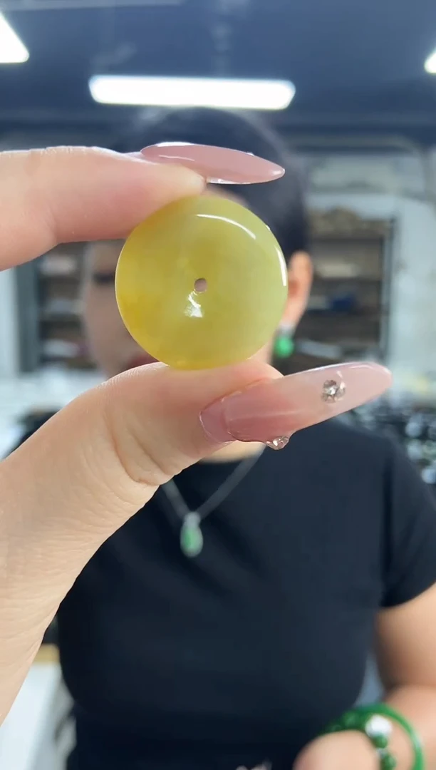 翡翠未镶嵌吊坠(不含链)多样性发其一颜色微差