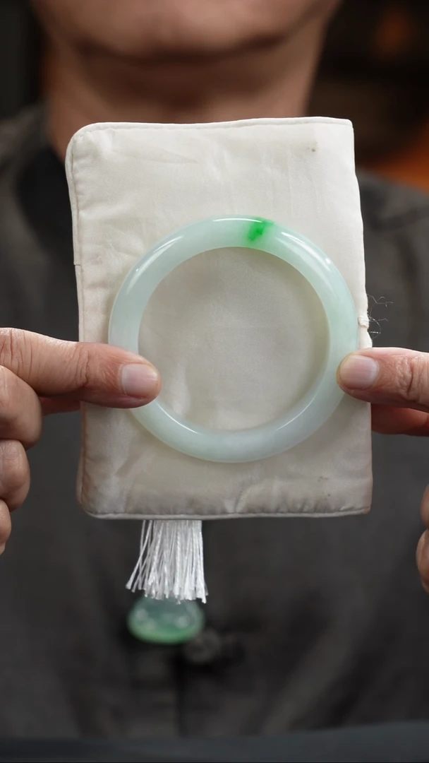 未镶嵌手镯翡翠335·