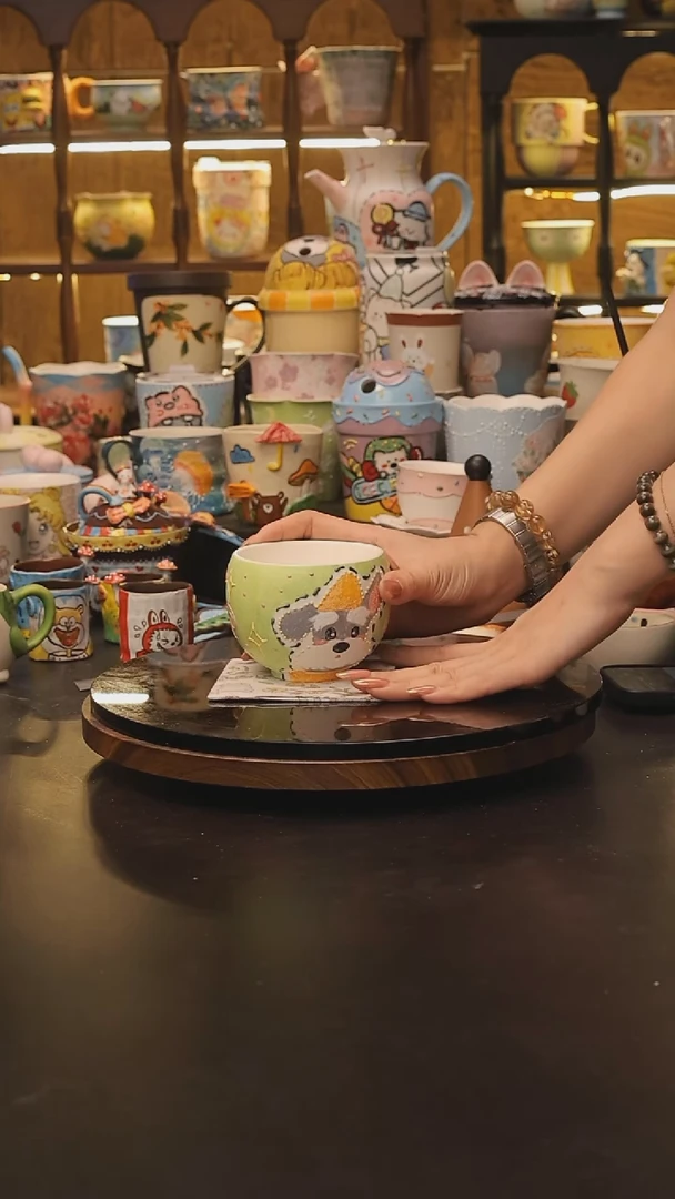 景德镇釉下彩绘设计师款式陶瓷