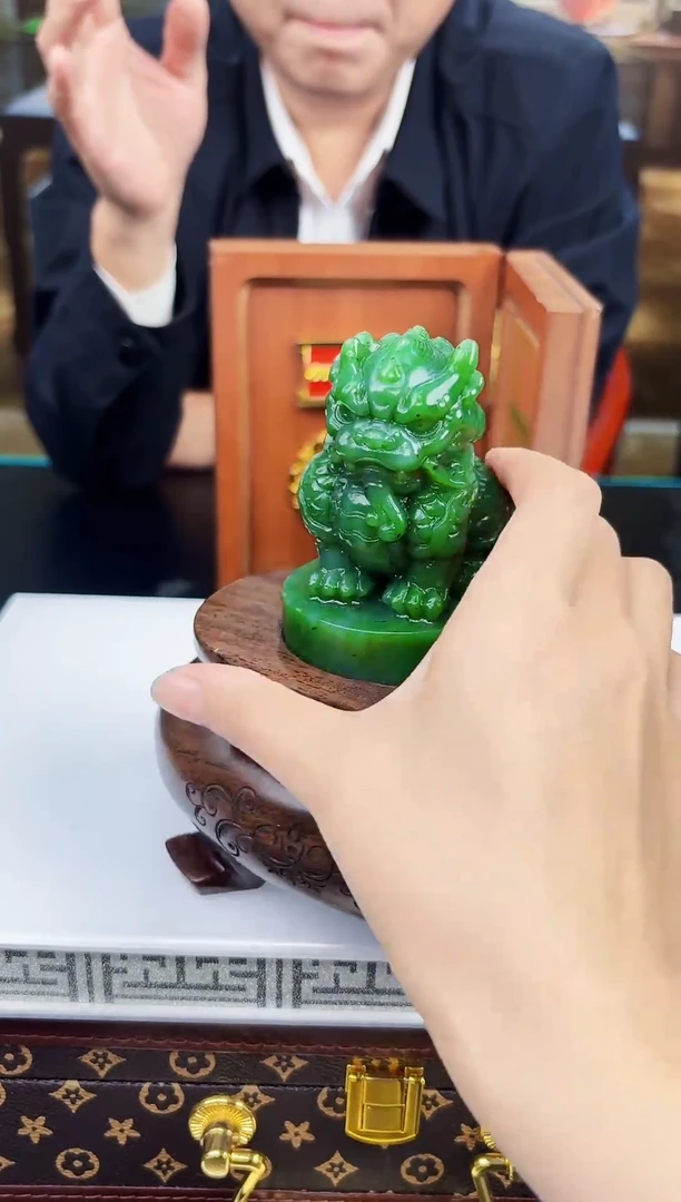 定制和田玉玉见匠心甄选天然和田玉（拍一发一）