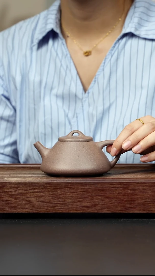紫砂茶壶桃花泥 子冶石瓢