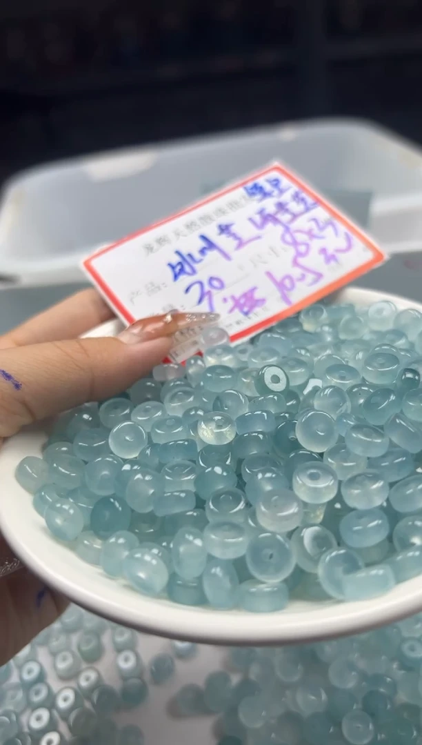 手饰玛瑙未镶嵌W798冰川蓝海蓝宝算盘8×3MM*30颗