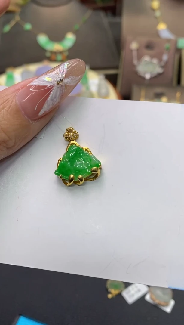 【闪购商品】翡翠颈饰18K金镶嵌净货11077